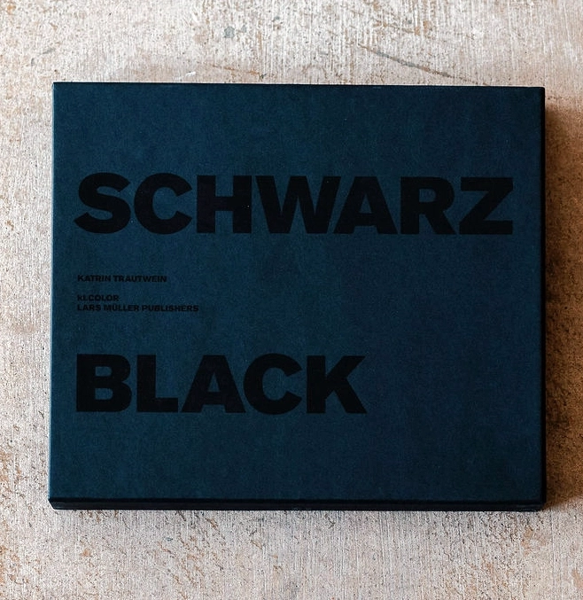 Schwarz - Black